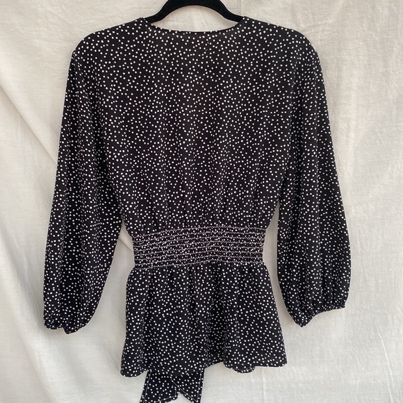 Max Studio - Black waist tie Blouse - Size L - Picture 6 of 6